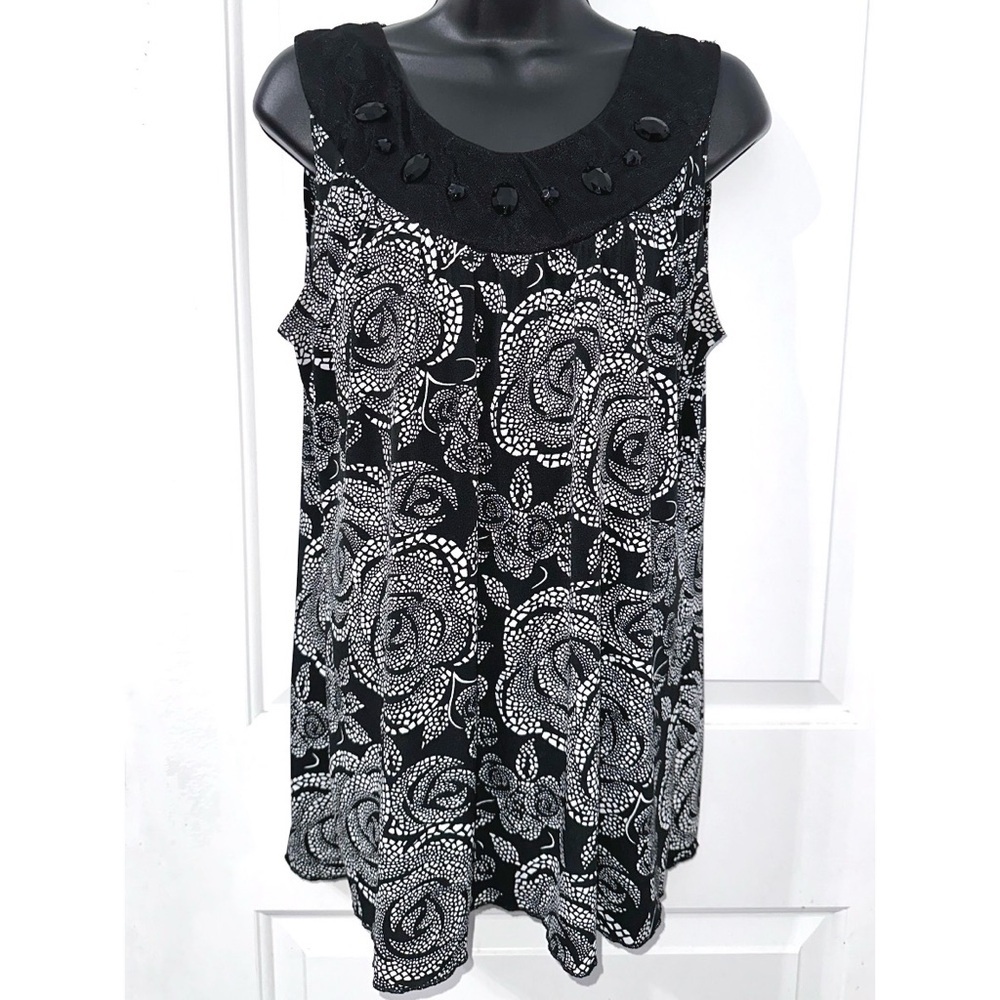 Saint Tropez West top in Black & White